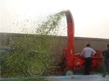 Macchina da taglio per trincia erba agricola