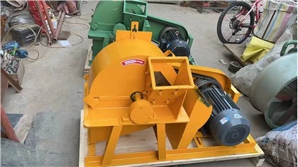 Cippatrice per rami di legno versatile per tutte le dimensioni